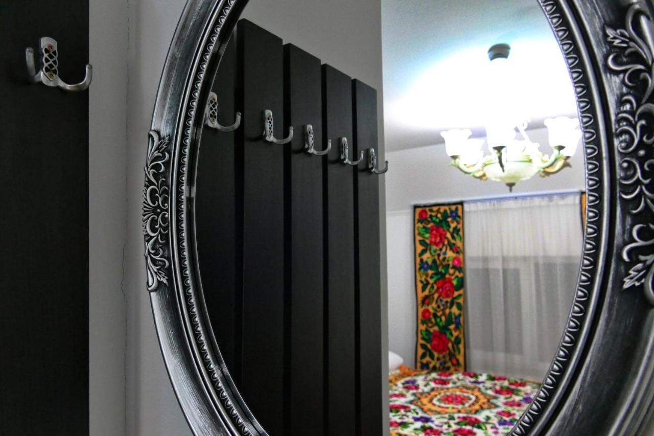 Floare De Colt Hotel Bárdfalva Kültér fotó